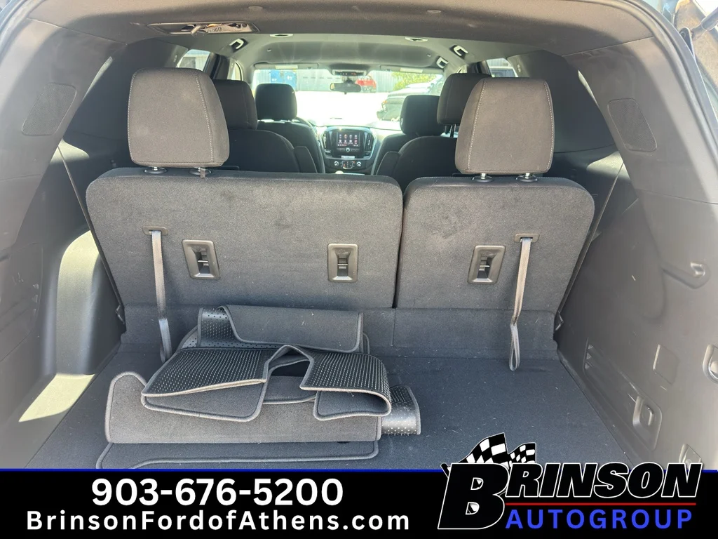 Used 2022 Silver Sage Metallic Chevrolet LT Cloth image 9