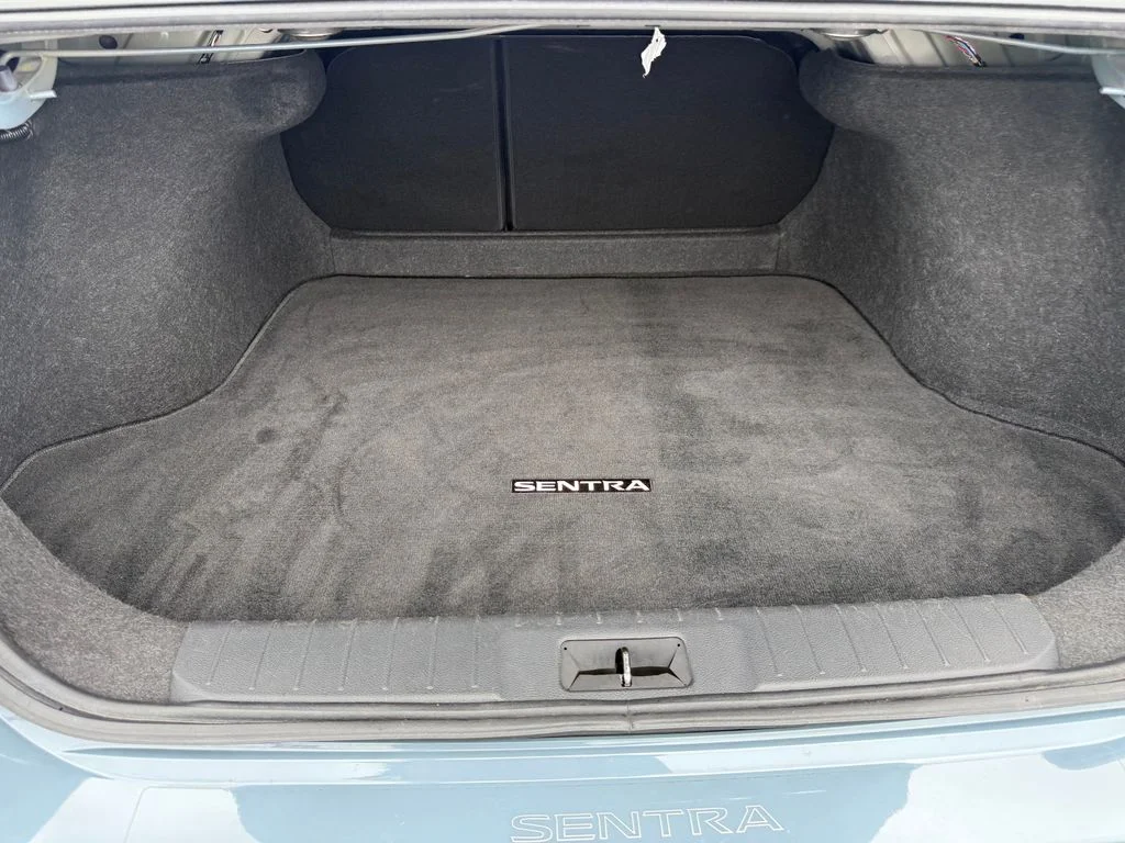 Used 2024 Gray Nissan SV image 18