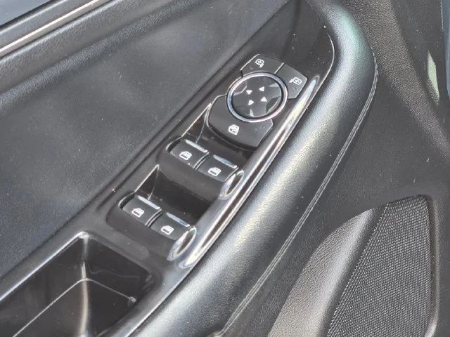 Used 2016 Blue Ford SEL image 19