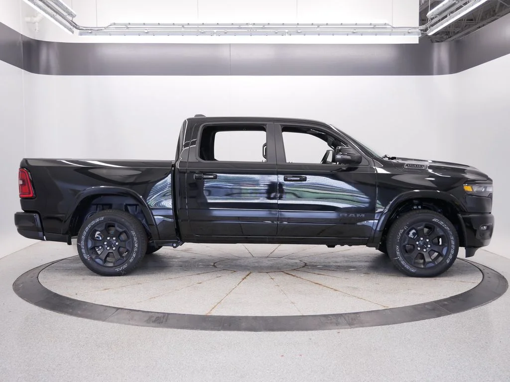 New 2026 Diamond Black Crystal Pearlcoat Ram Big Horn/Lone Star image 7