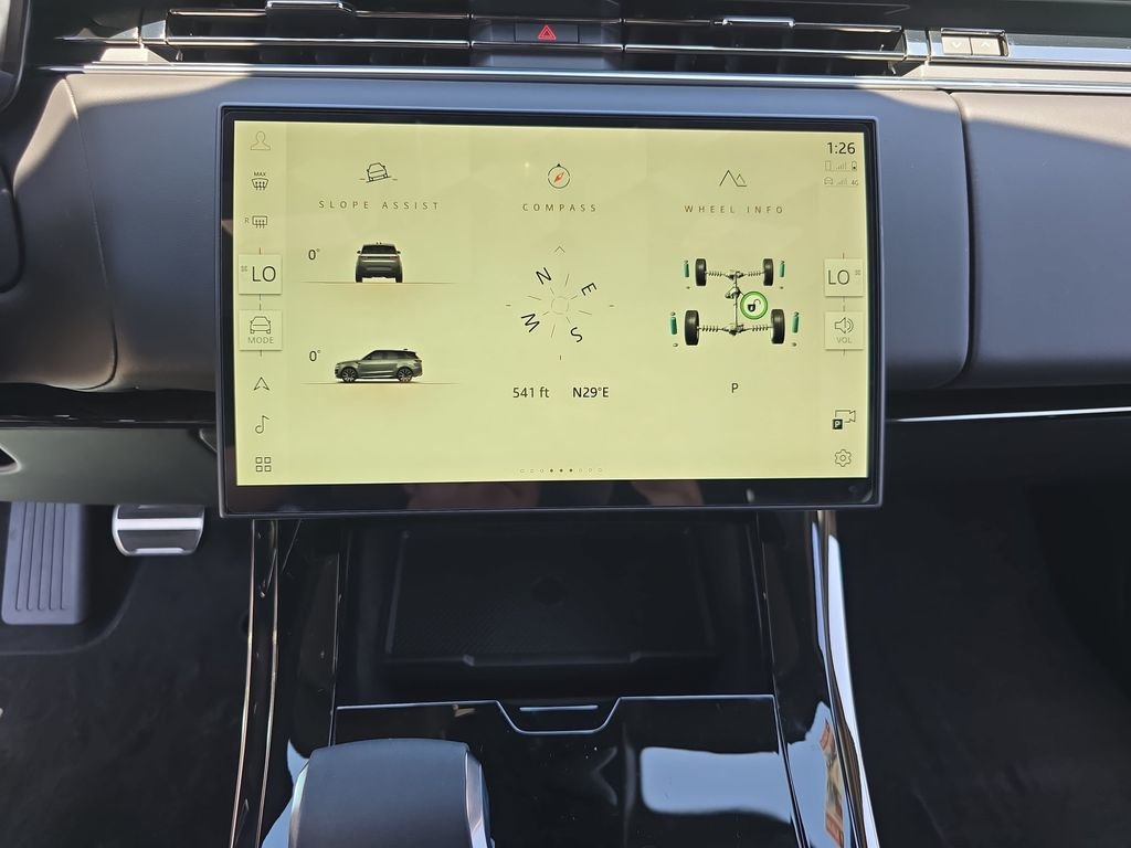 New 2026 Santorini Black Land Rover Dynamic SE image 22