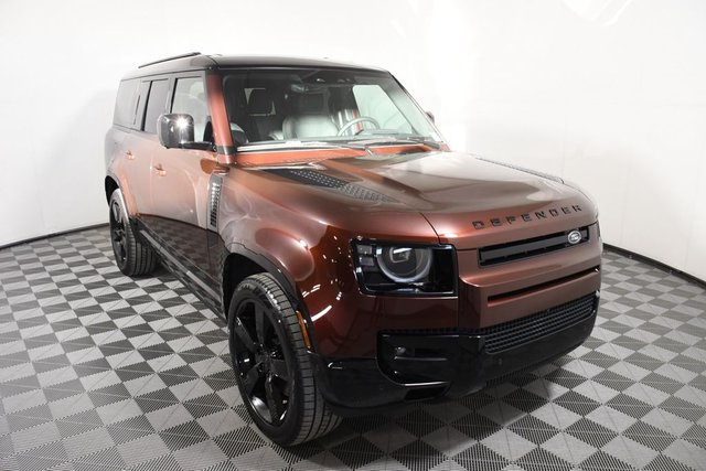 2026 Land Rover Defender 130 X-Dynamic SE
