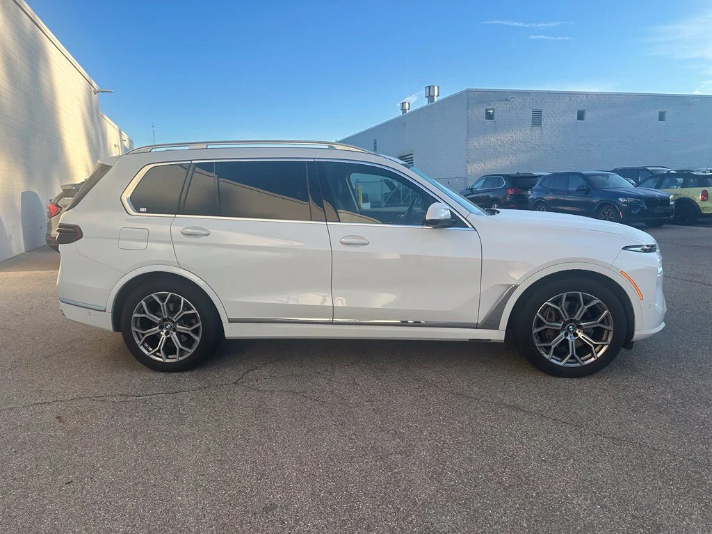 Certified Used 2024 Alpine White BMW xDrive40i image 4