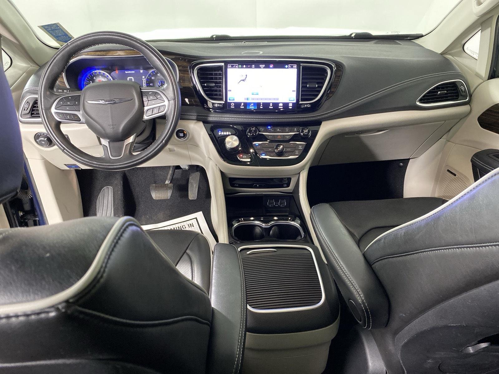 Used 2022 Fathom Blue Pearlcoat Chrysler Limited image 34