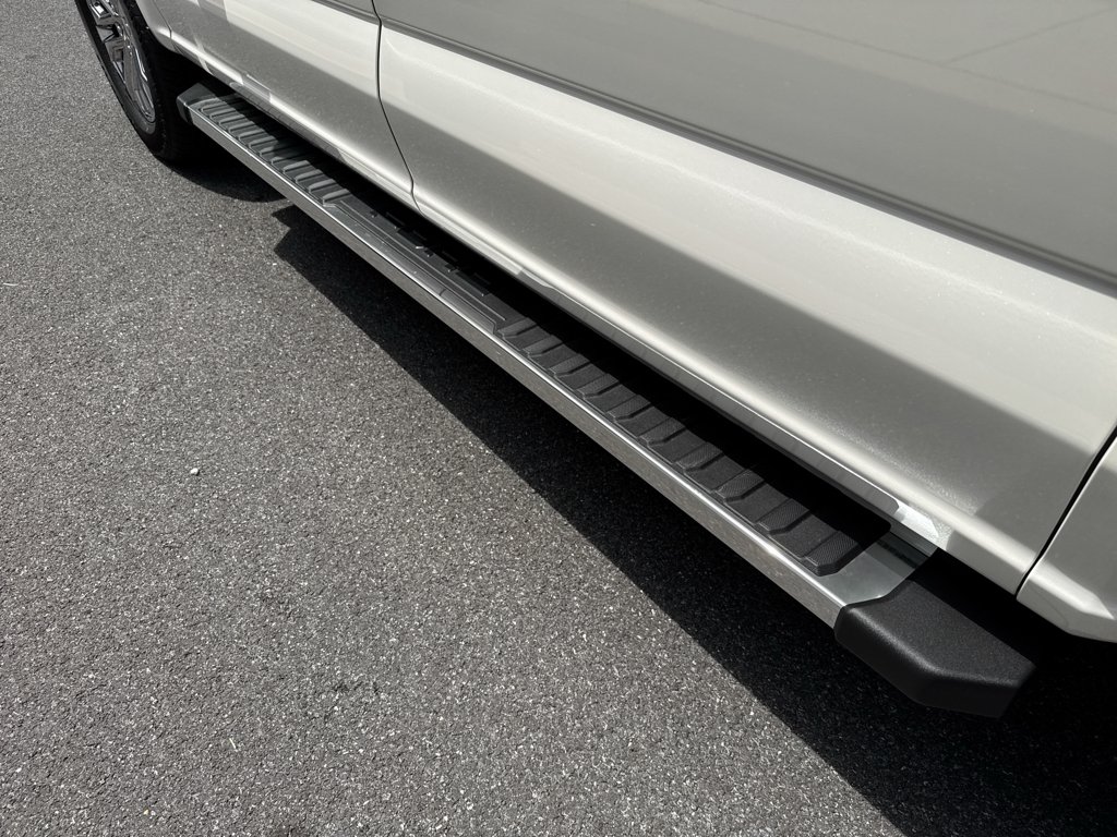 New 2026 Star White Metallic Ford Lariat image 25