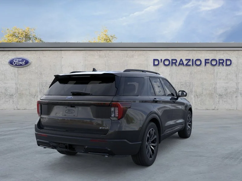 New 2026 Agate Black Metallic Ford ST-Line image 8