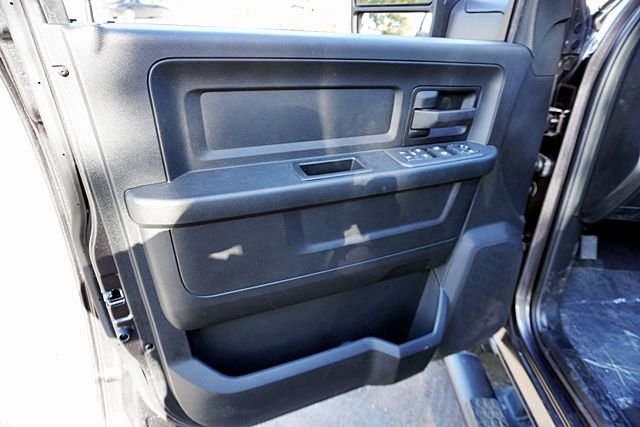 New 2026 Granite Crystal Metallic Clear-Coat Exterior Paint RAM Tradesman image 26