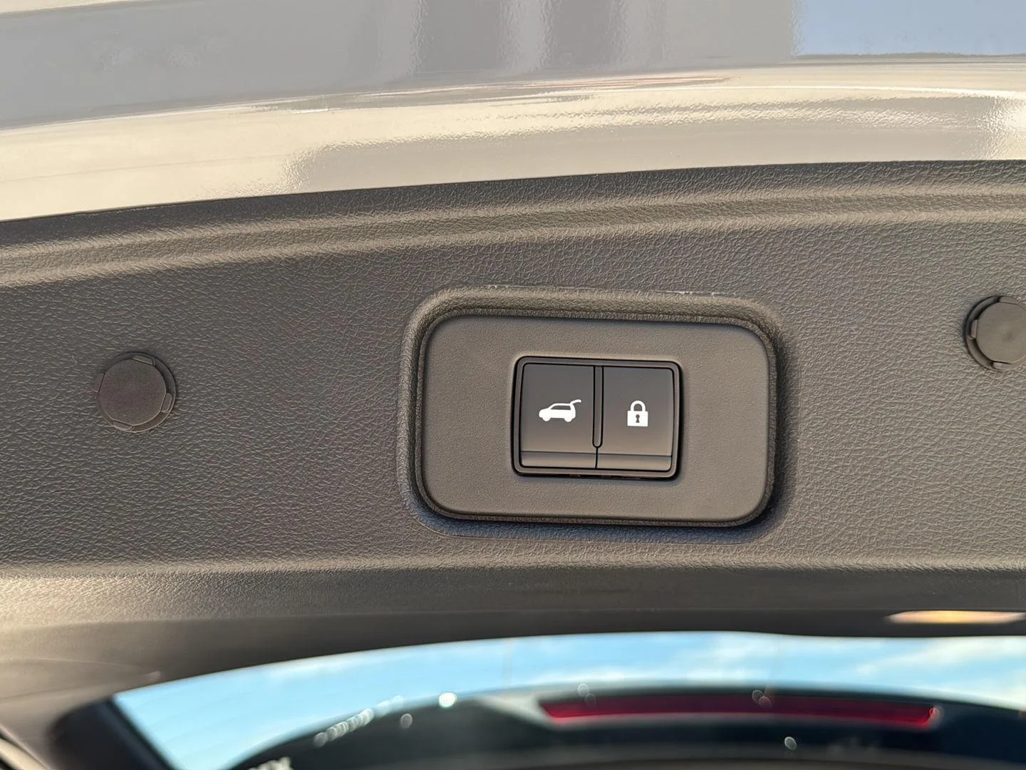 New 2026 Boulder Gray Pearl/Super Black Nissan Platinum image 15