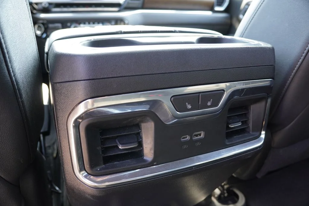 Used 2024 Black Chevrolet High Country image 4