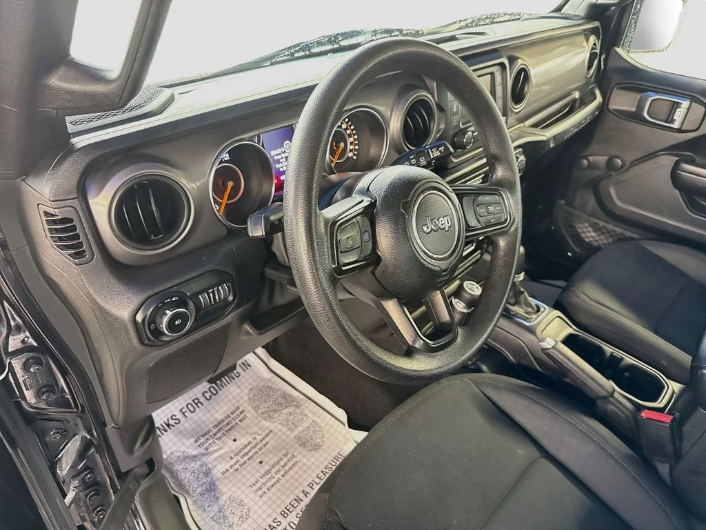 Used 2021 Black Jeep Unlimited Sport image 10