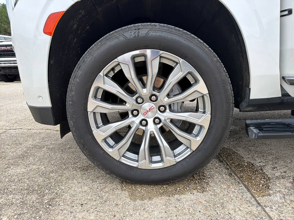 2023 GMC Yukon Denali - Photo 30