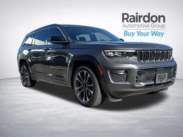 Used 2022 Baltic Gray Metallic Clearcoat Jeep Overland image 1