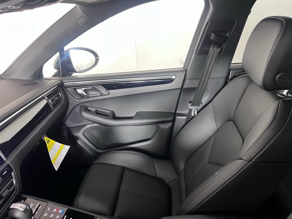 New 2026 Black Porsche  image 27