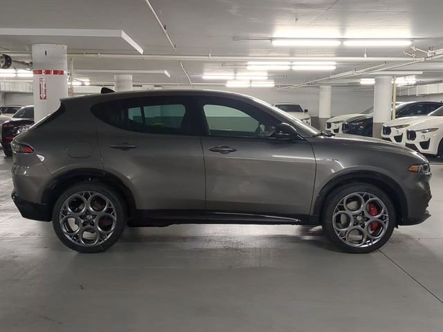 New 2025 Grigio (Gray) Ascari Metallic Exterior Paint Alfa Romeo Base image 8