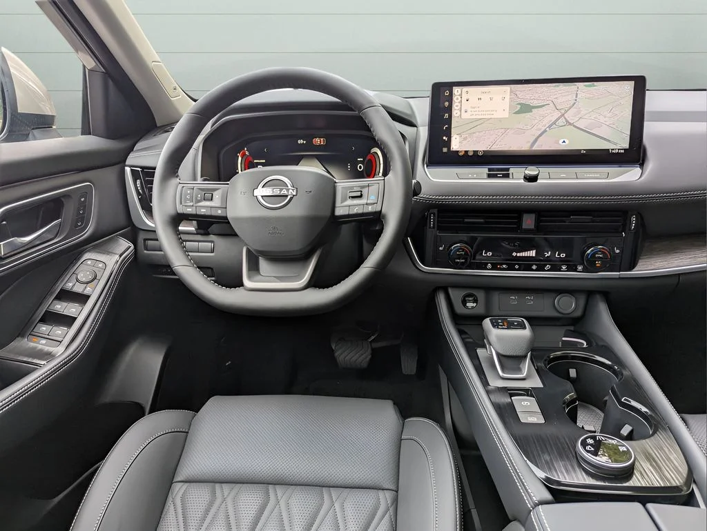 New 2026 Gold Nissan Platinum image 15