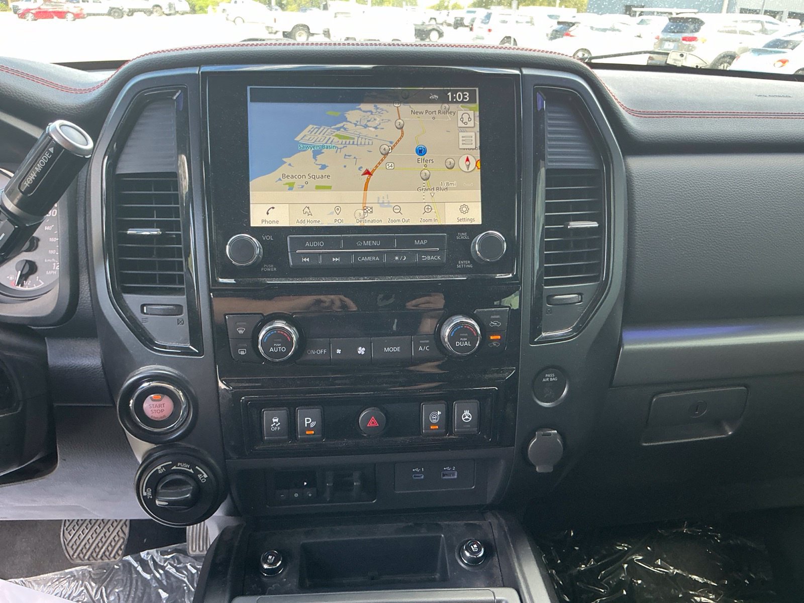 Used 2021 Black Nissan PRO-4X image 17
