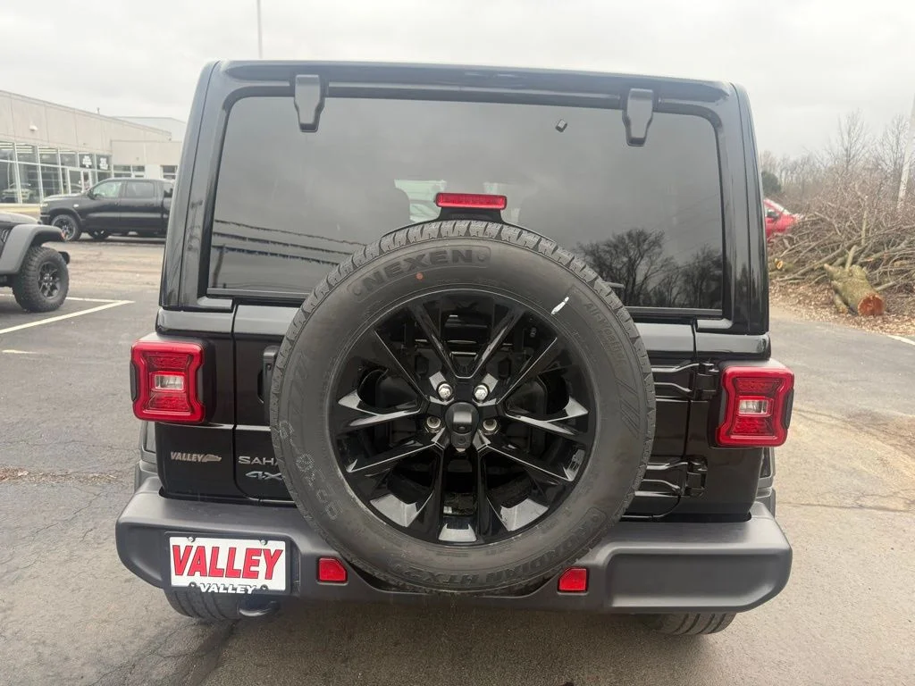 Used 2025 Black Jeep Sahara 4xe image 5