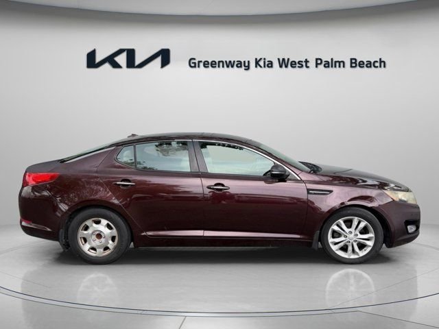 Used 2012 Red Kia EX image 8