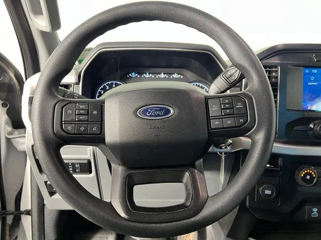 Used 2022 White Ford XL image 18