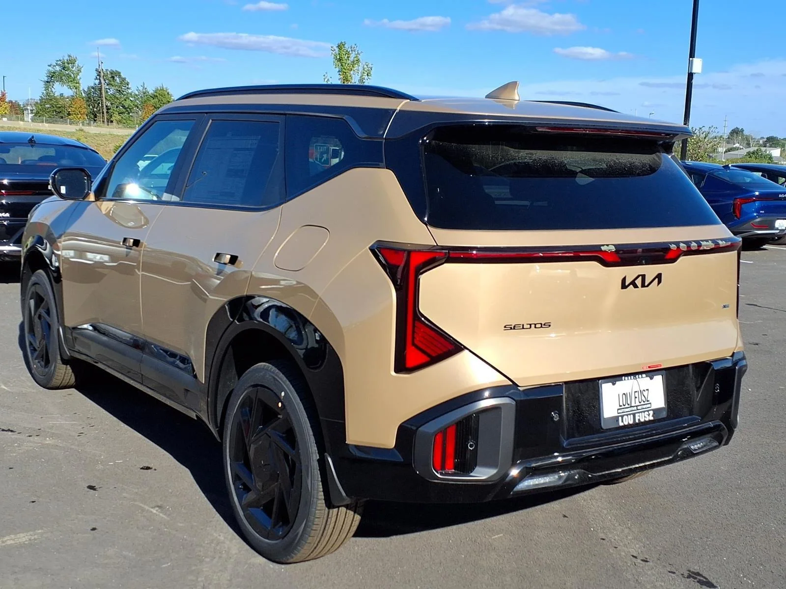 New 2027 Terrain Brown Kia X-Line SX image 2