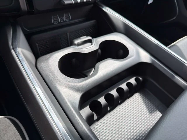 New 2027 Silver Ram Laramie image 22