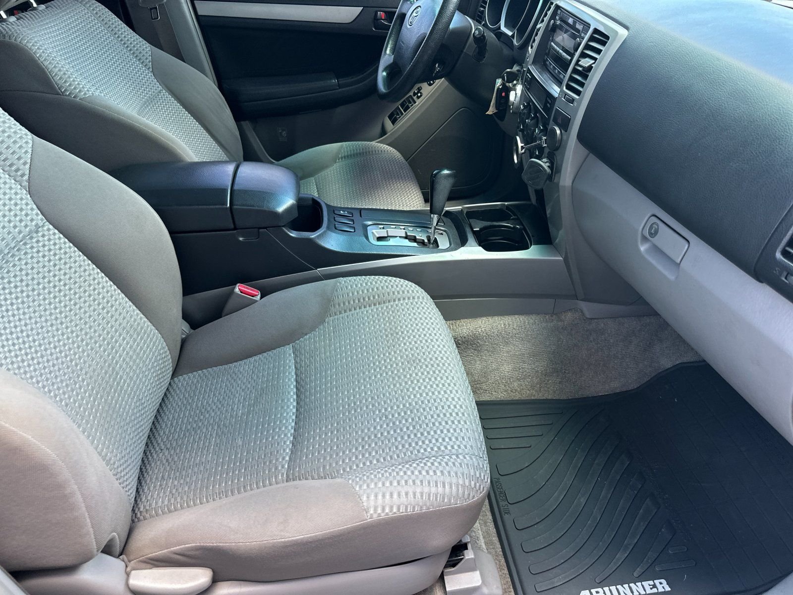 Used 2006 Salsa Red Pearl Toyota SR5 image 13