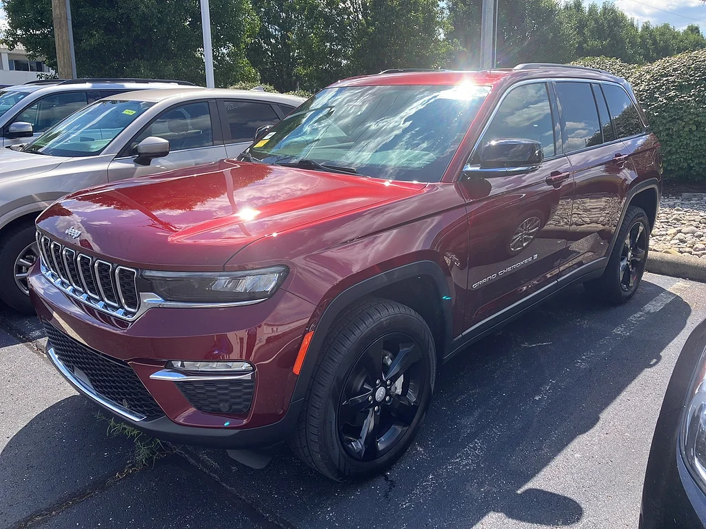 Used 2024 Velvet Red Pearl Coat Jeep Limited image 3