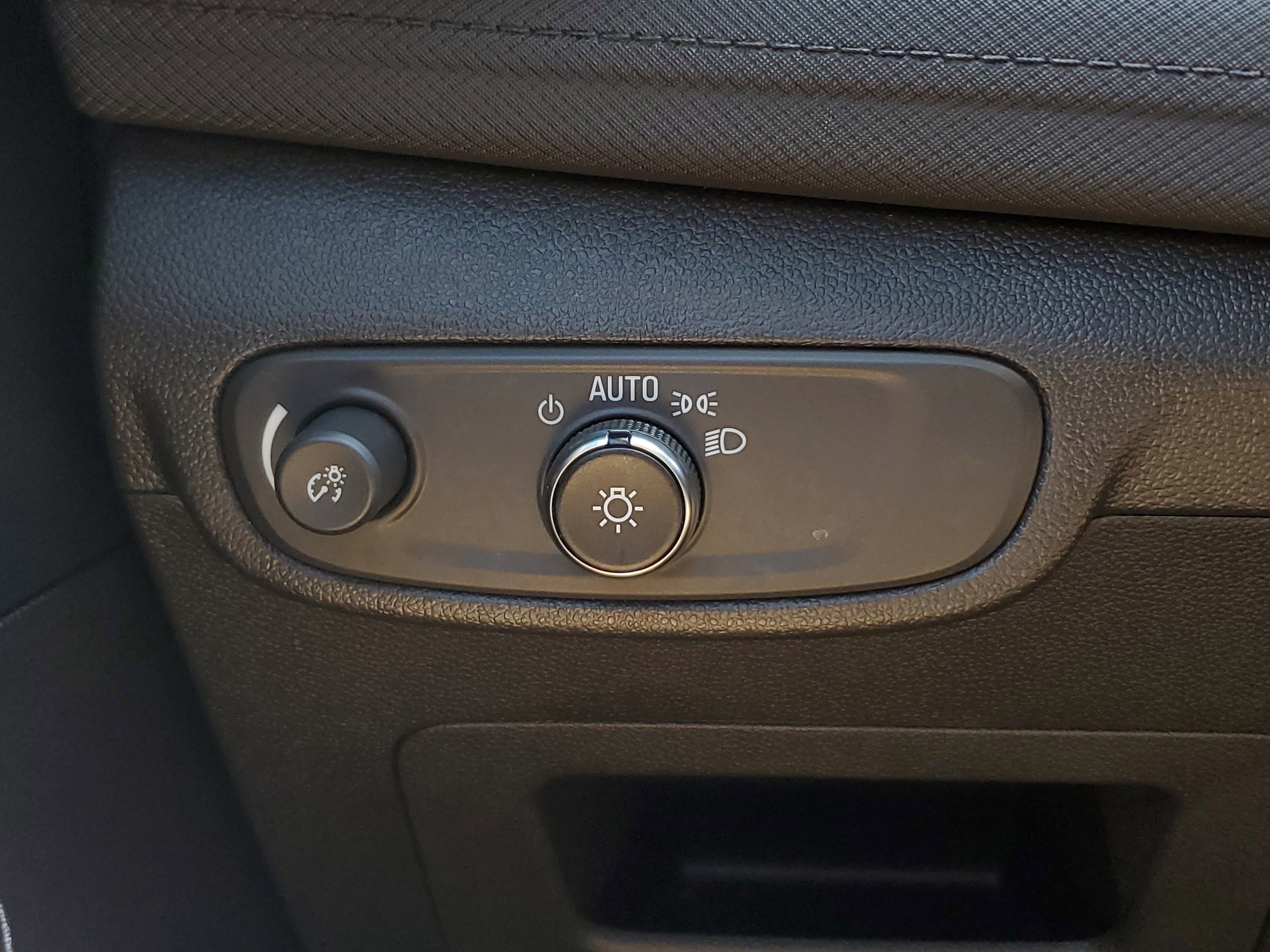 Used 2025 Black Chevrolet LT image 30