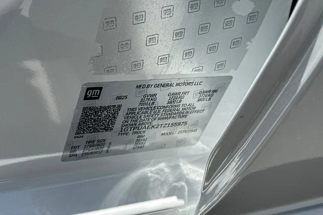 Used 2026 White GMC Pro image 28