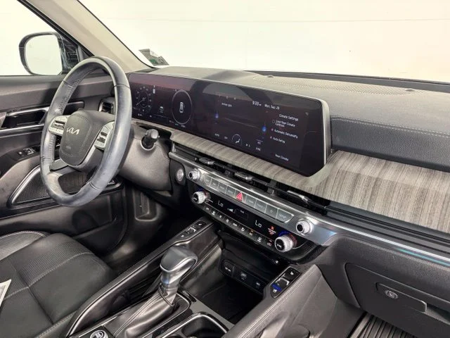 Used 2024 Black Kia SX image 41