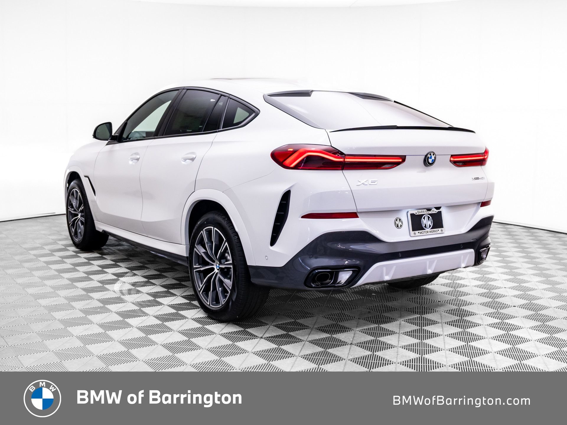 New 2027 Alpine White BMW xDrive40i image 3