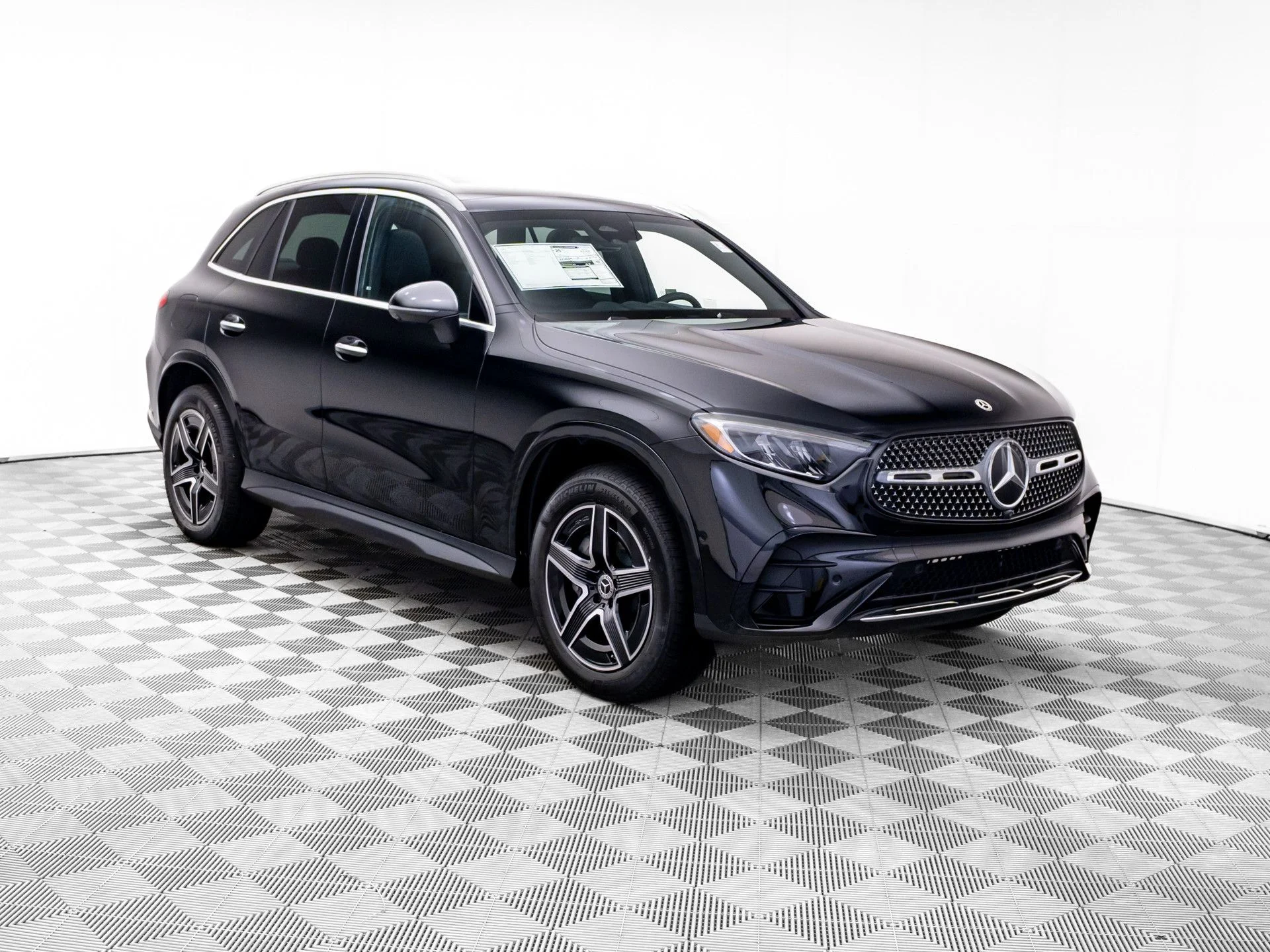 New 2026 Black Mercedes-Benz GLC 300 image 7