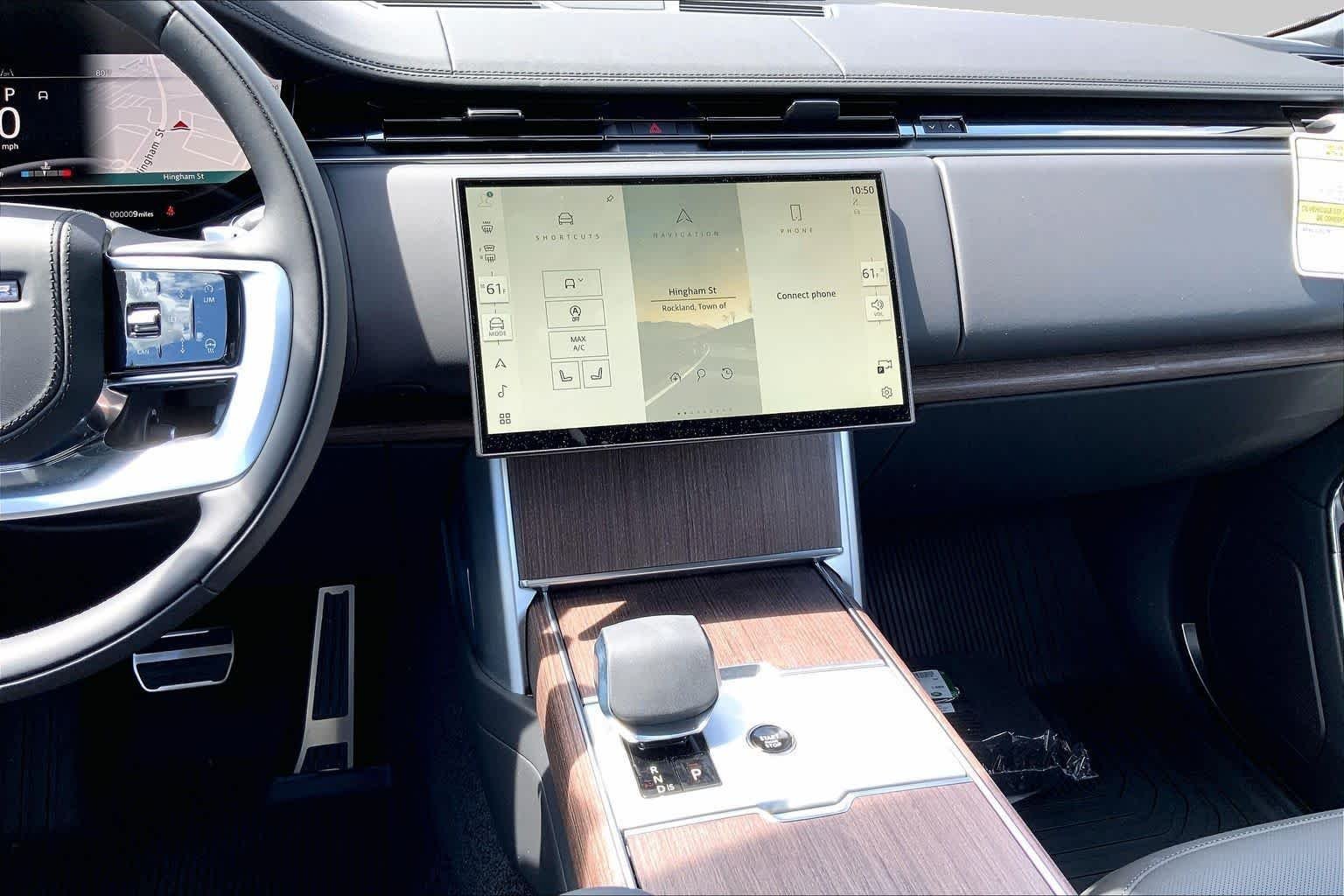 New 2026 Carpathian Grey LAND ROVER SE image 7