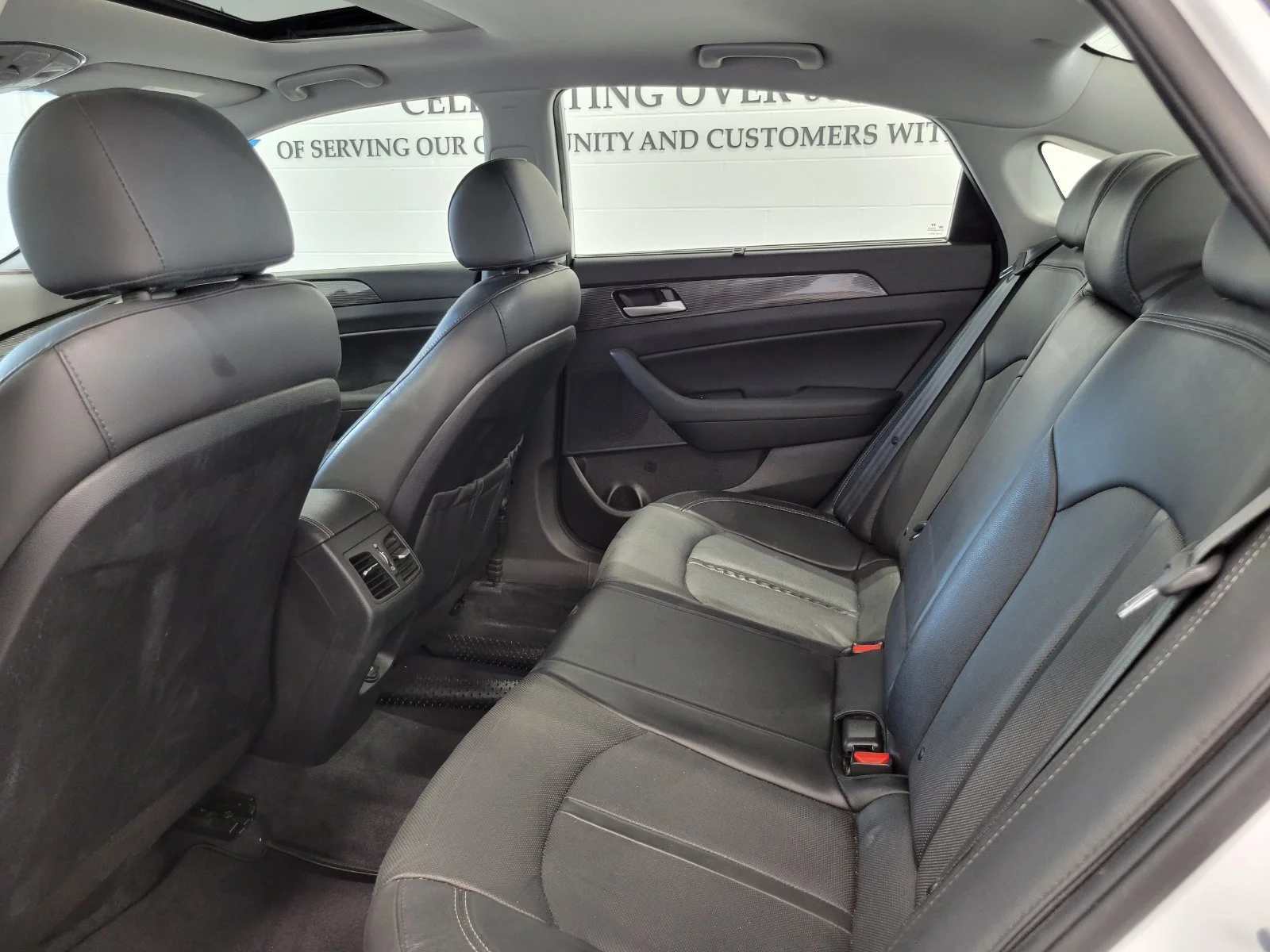 Used 2018 White Hyundai Limited image 25