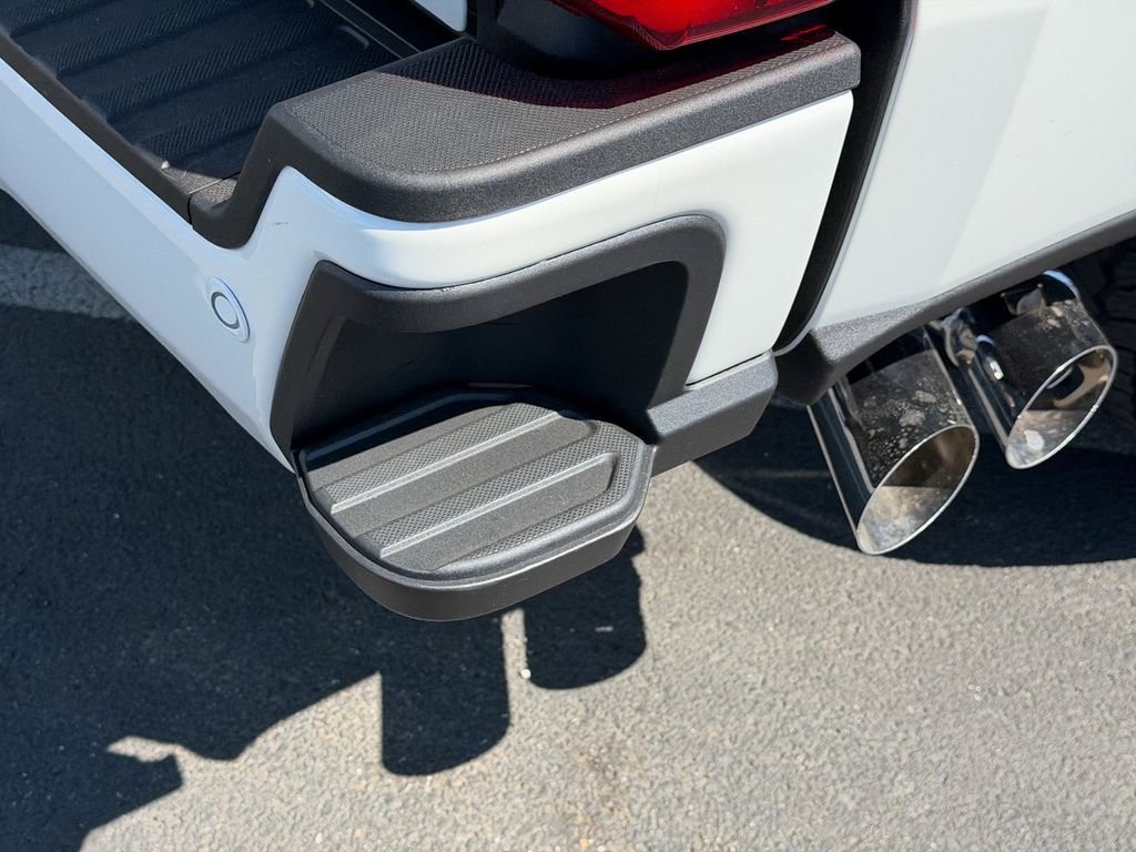 New 2026 Star White Metallic Tri-Coat Ford F-250® Platinum® image 10