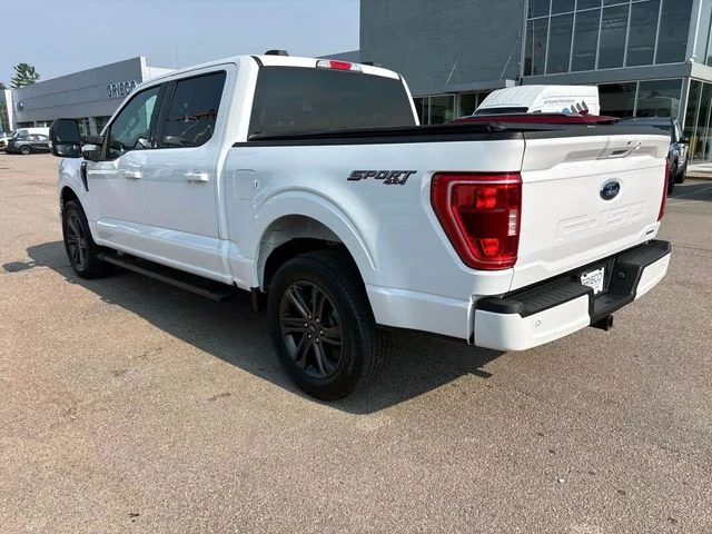 Used 2021 Oxford White Ford XLT image 5
