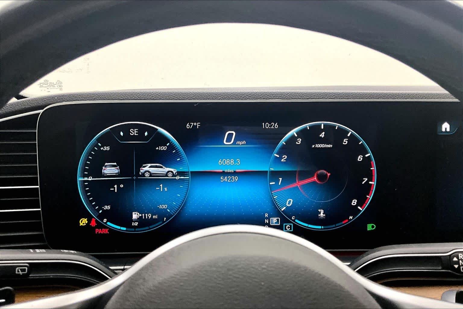 Used 2020 Emerald Green Metallic Mercedes-Benz GLE 350 image 23
