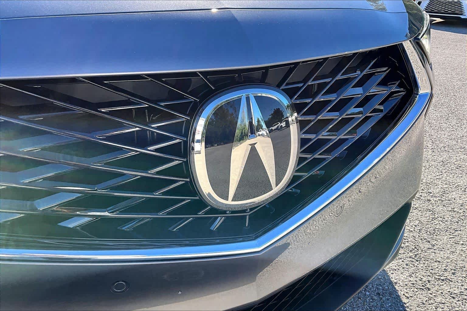New 2026 Liquid Carbon Metallic Acura w/Technology Package image 15