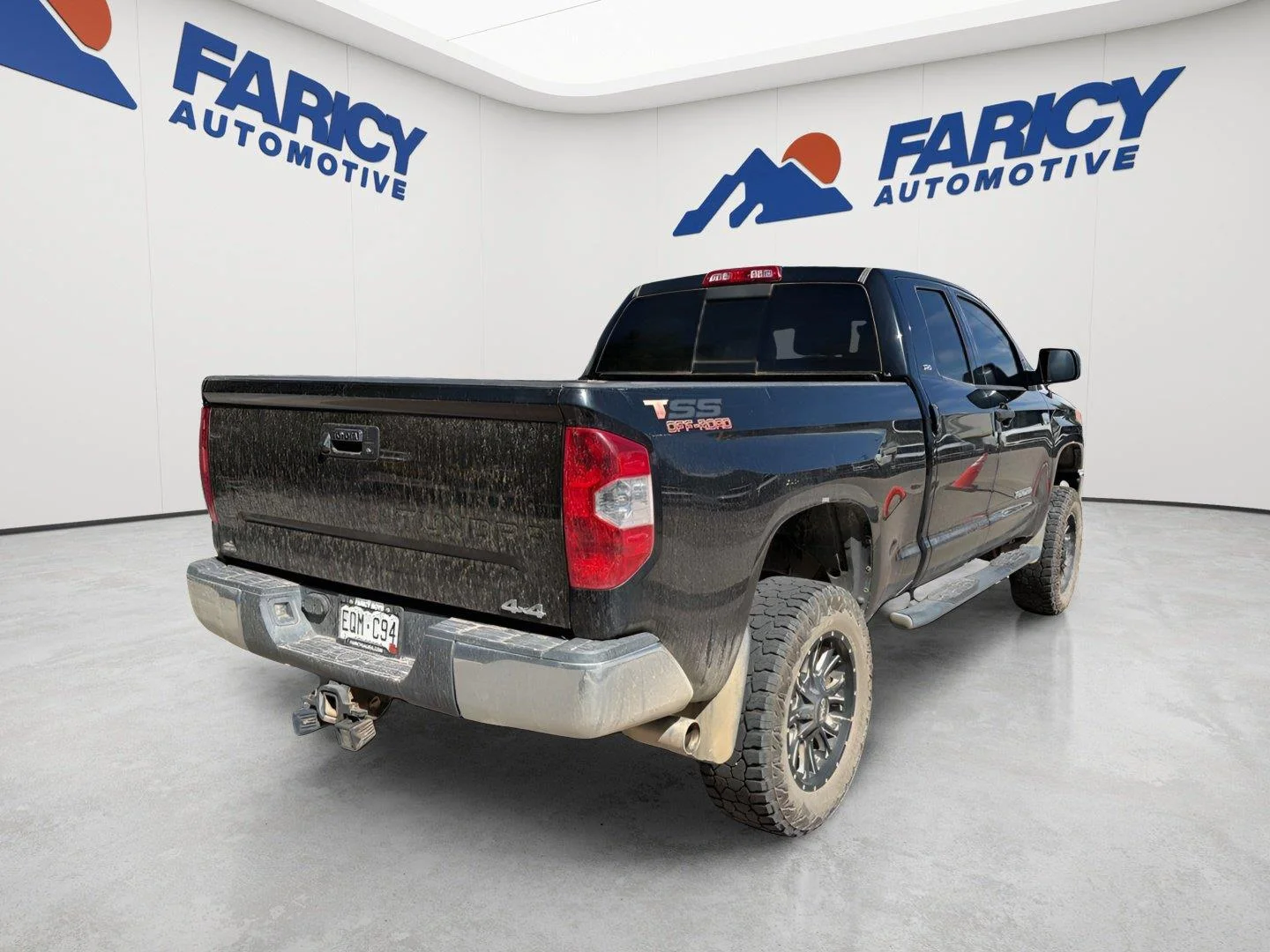 Used 2014 Black Toyota SR5 image 3