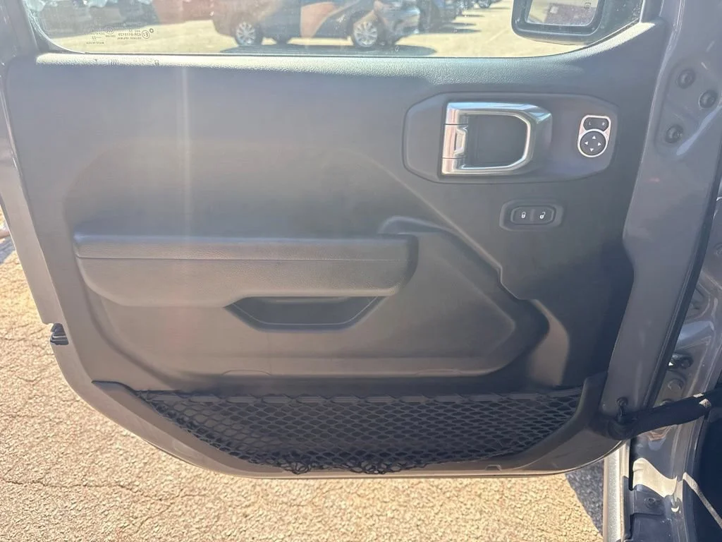 Used 2022 Gray Jeep Unlimited Rubicon image 24
