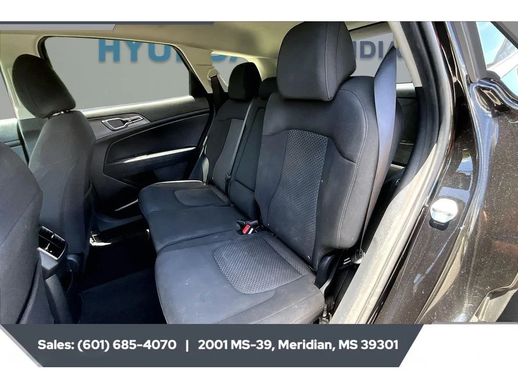 Used 2025 Fusion Black Kia LX image 19
