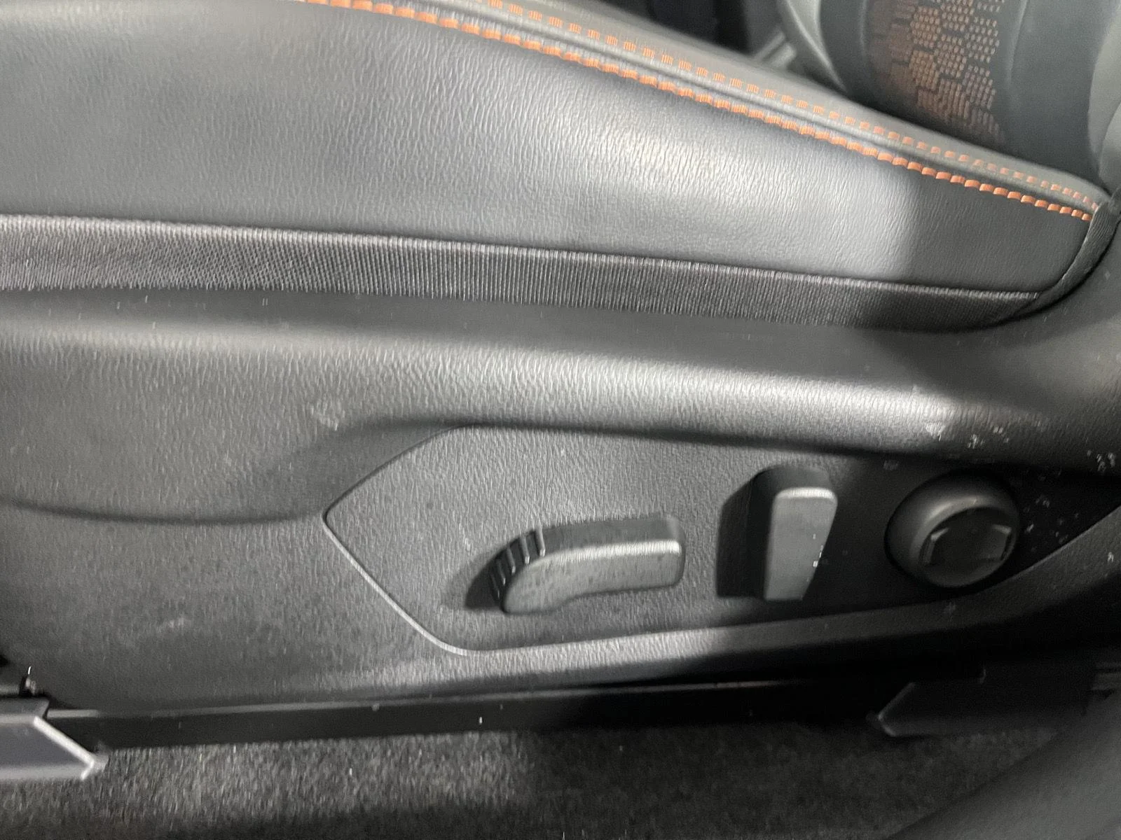 Used 2024 Wh Subaru Limited image 14