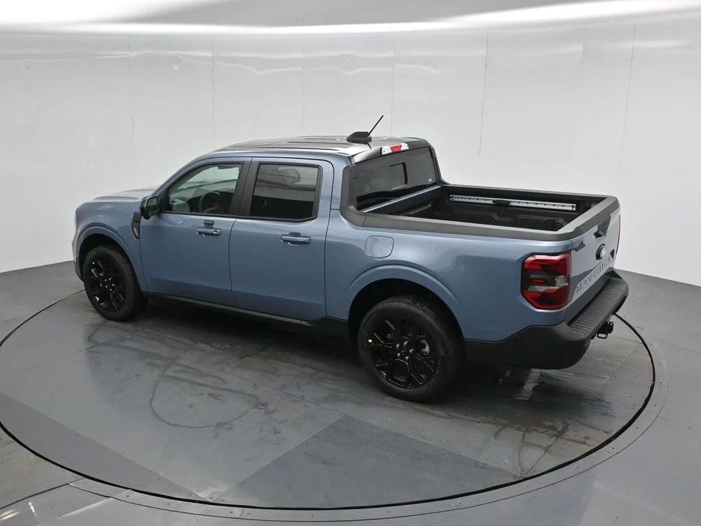 New 2026 Azure Gray Metallic Tri-Coat Ford Lariat image 42