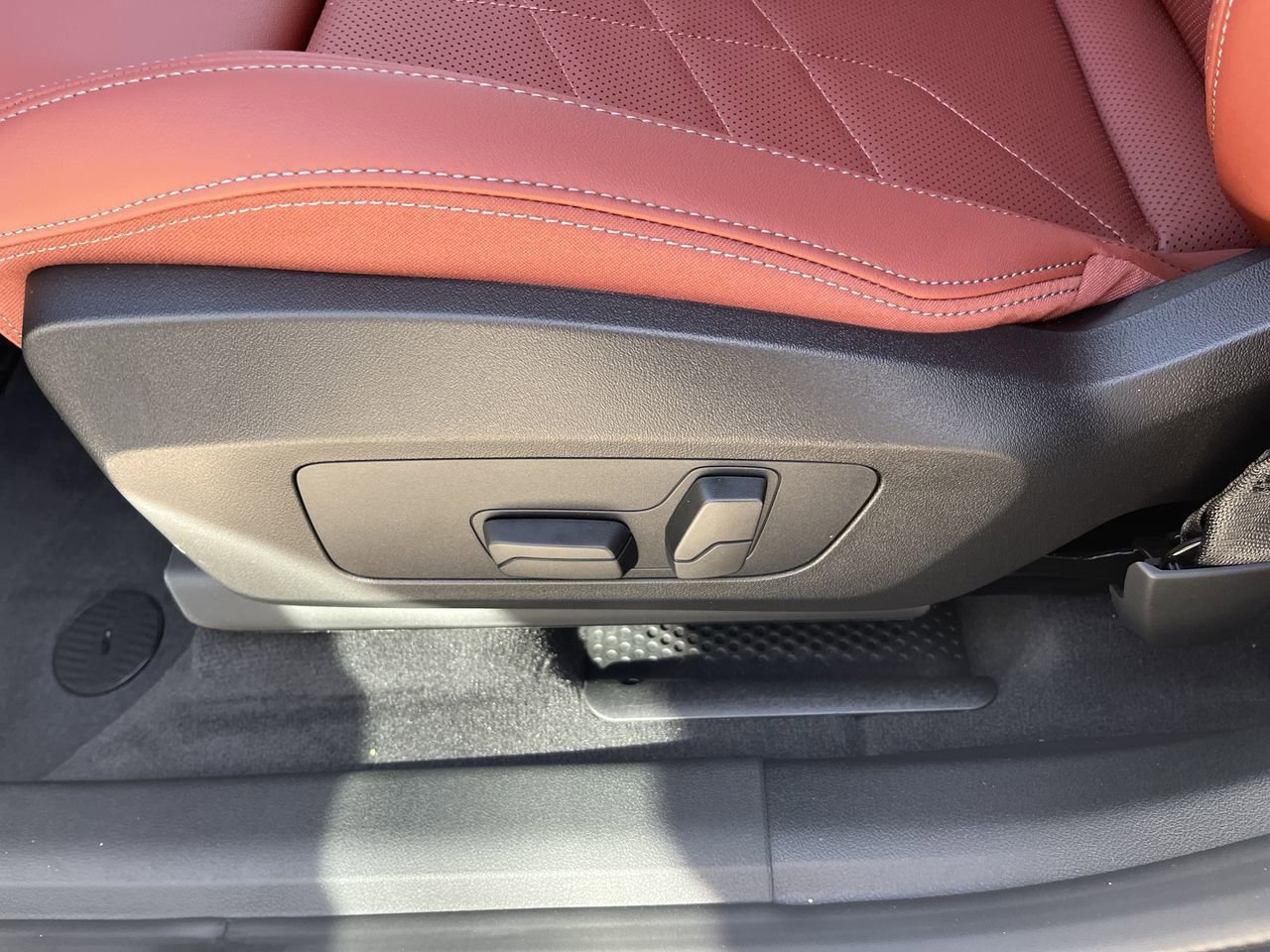 2026 BMW X1 28i - Photo 15