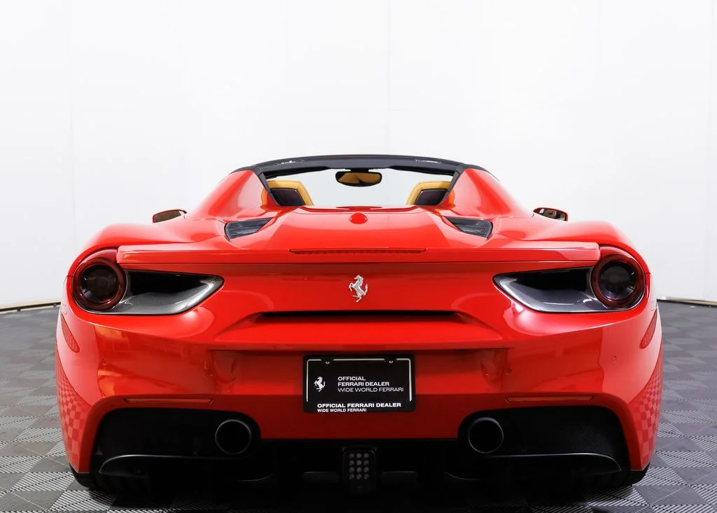 Used 2018 Red Ferrari Base image 13