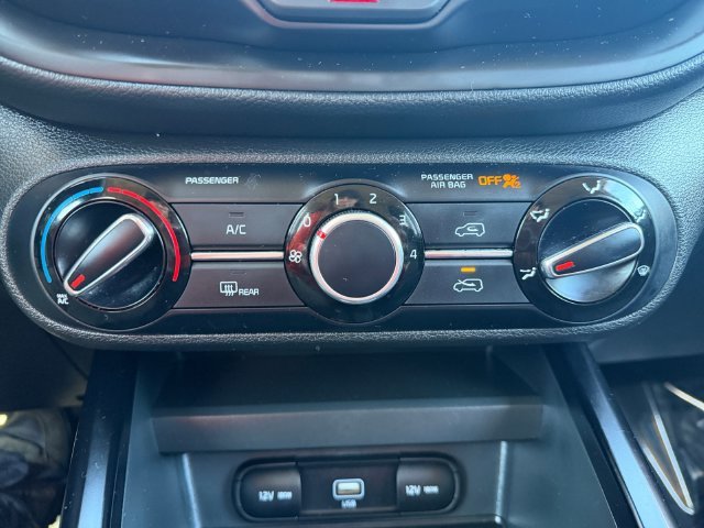 Used 2022 Red Kia LX image 21