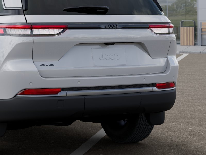 New 2026 Bright White Clear-Coat Exterior Paint Jeep GRAND CHEROKEE LAREDO ALTITUDE image 39