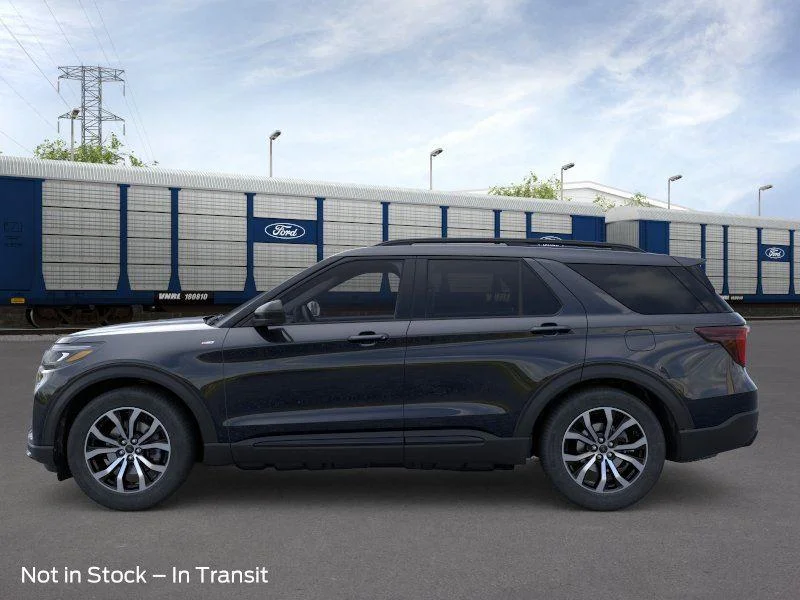 New 2026 Agate Black Metallic FORD ST-Line image 4