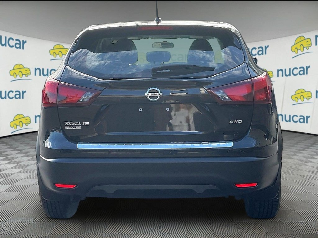 Used 2019 Black Nissan S image 5