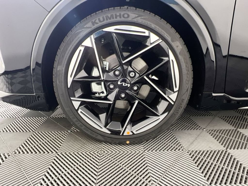 New 2026 Aurora Black Pearl Kia GT-Line image 13